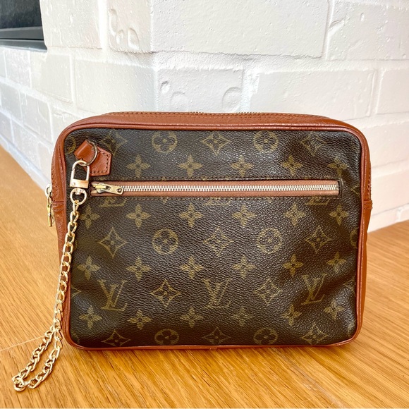 Louis Vuitton Authentic Monogram Clutch / Wristlet Bag - Picture 1 of 12